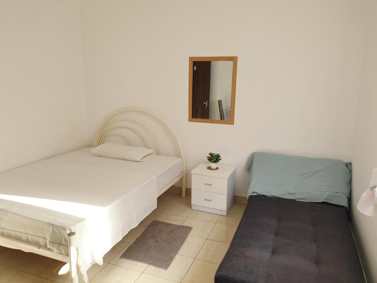 Guest House Mangui Baxu Rooms & Apartment Tarrafal (Santiago) Exterior foto