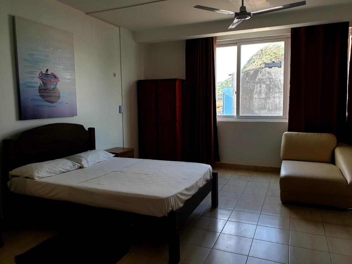 Guest House Mangui Baxu Rooms & Apartment Tarrafal (Santiago) Exterior foto