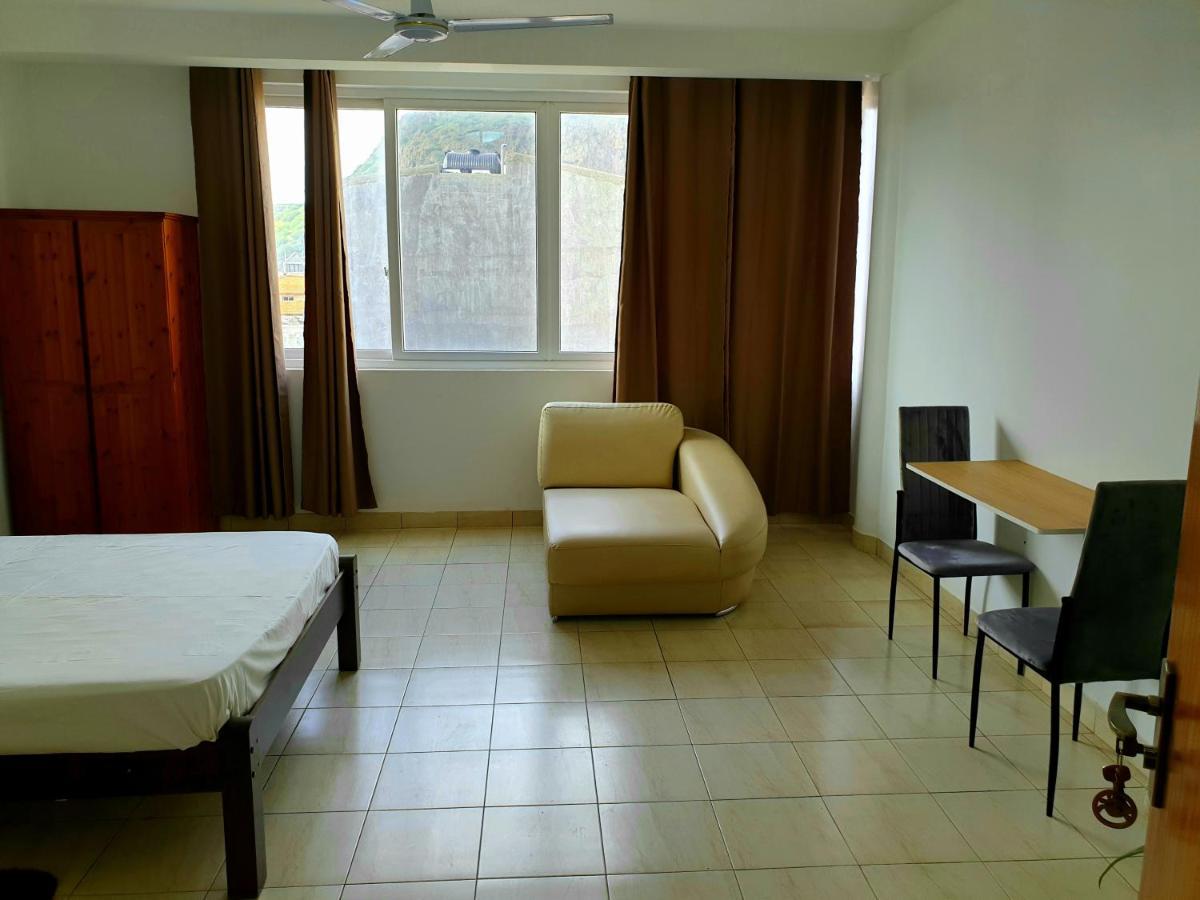 Guest House Mangui Baxu Rooms & Apartment Tarrafal (Santiago) Exterior foto