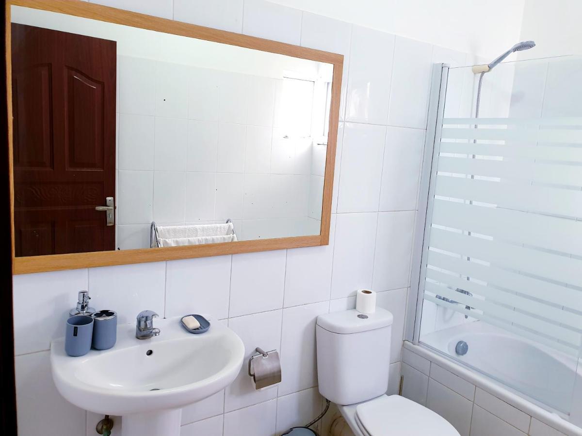 Guest House Mangui Baxu Rooms & Apartment Tarrafal (Santiago) Exterior foto